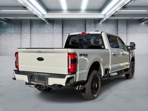 Used 2025 Ford F250 XLT w/ Black Appearance Package image 5