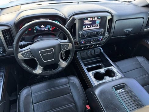 Used 2017 GMC Sierra 1500 Denali image 6