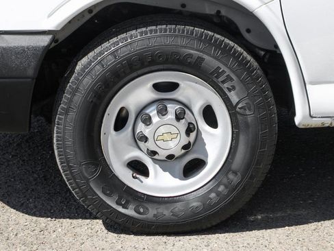 Used 2012 Chevrolet Express 2500 w/ Power Package image 34