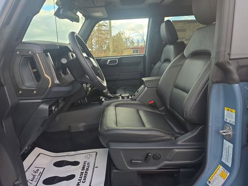 New 2025 Ford Bronco Badlands image 10