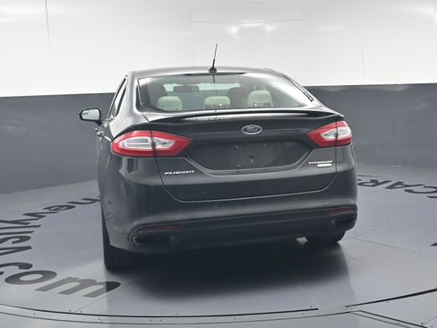 Used 2016 Ford Fusion Titanium FWD image 8