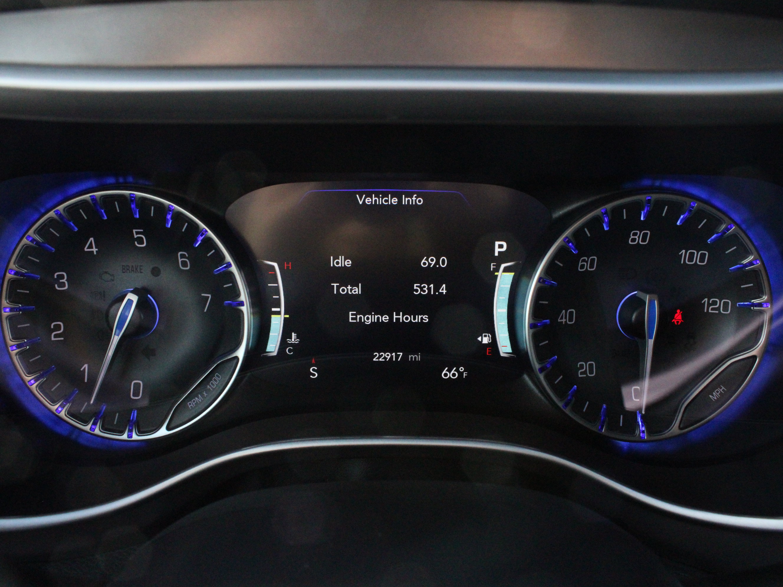 Used 2026 Chrysler Pacifica Select FWD image 17