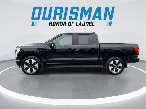Used 2023 Ford F150 Lightning Platinum image 5