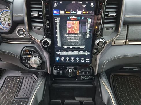 Used 2021 RAM 1500 Limited AWD/4WD image 24