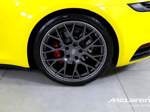 Used 2022 Porsche 911 Carrera 4S w/ Premium Package image 29