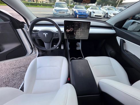 Used 2020 Tesla Model Y Performance AWD/4WD image 13