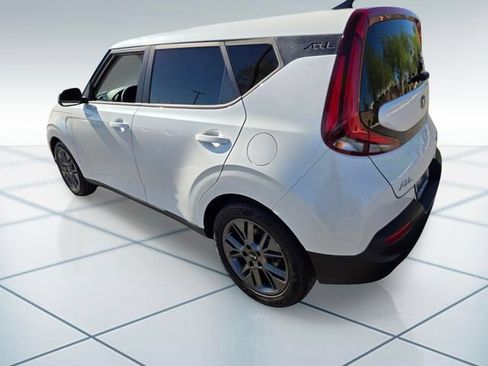 Used 2021 Kia Soul S FWD image 7