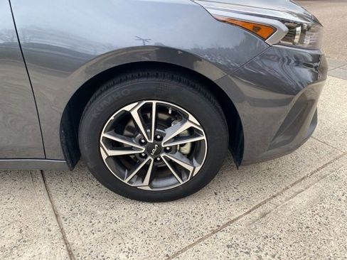 Used 2024 Kia Forte LXS FWD image 21