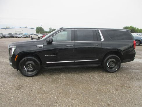New 2026 GMC Yukon XL Elevation w/ Elevation Premium Package AWD/4WD image 7