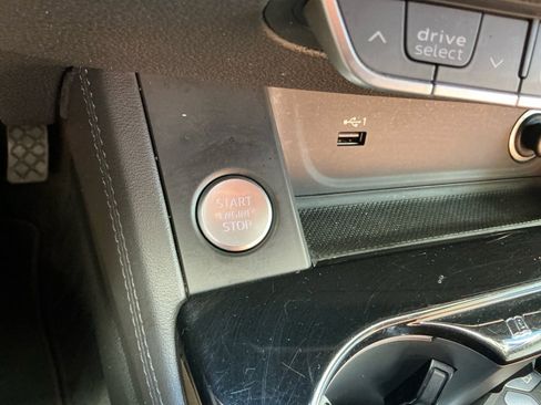 Used 2021 Audi A4 2.0T Premium Plus image 22