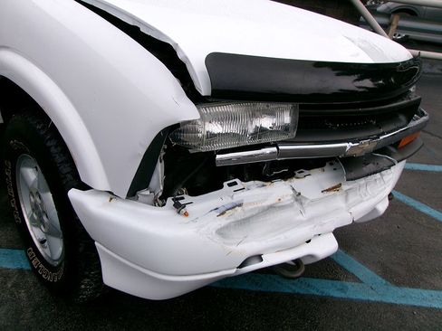 Used 2001 Chevrolet S10 Pickup LS w/ Preferred Equipment Group image 2