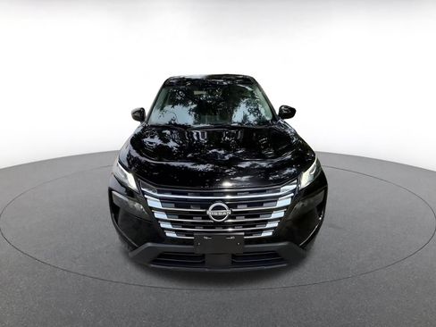 Used 2025 Nissan Rogue SV AWD/4WD image 3