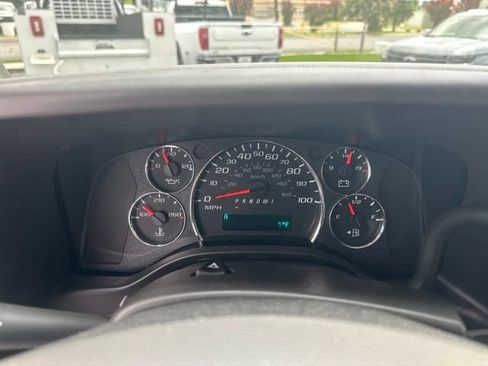 New 2026 Chevrolet Express 2500 w/ Communications Package RWD image 21