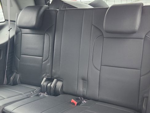 Used 2016 GMC Yukon SLT w/ Open Road Package AWD/4WD image 16