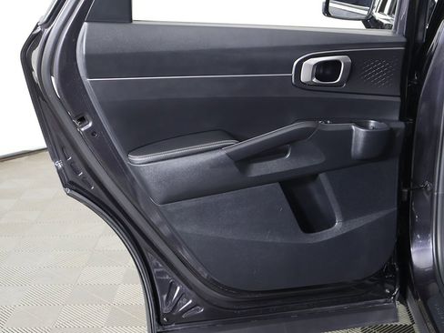 Used 2025 Kia Sorento LX image 23