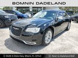Used 2016 Chrysler 300 C image 2