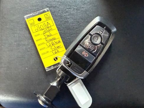 Certified 2022 Ford Bronco Wildtrak AWD/4WD image 38