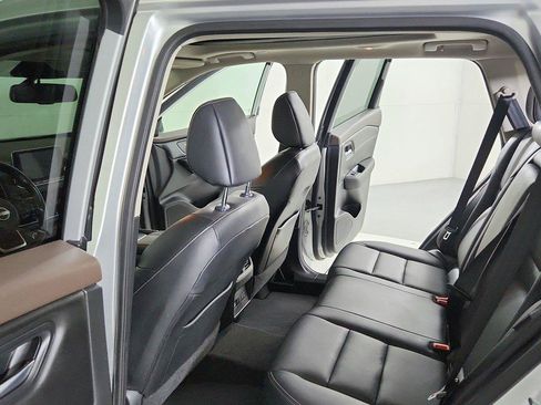 Used 2022 Nissan Rogue SL AWD/4WD image 24