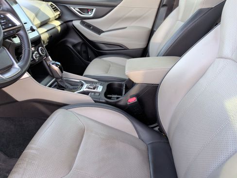 Used 2020 Subaru Forester Limited image 25