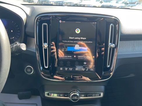 New 2026 Volvo XC40 B5 Plus w/ Protection Package Premier AWD/4WD image 32