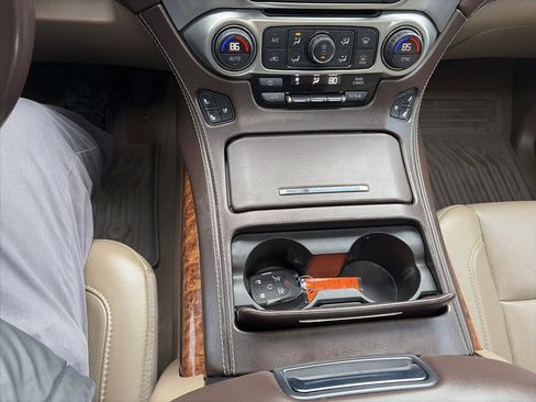 Used 2020 Chevrolet Tahoe Premier image 17