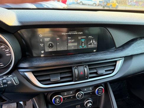 Used 2020 Alfa Romeo Stelvio AWD w/ Cold Weather Package image 17