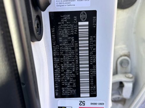 Used 2023 Toyota Camry SE image 14