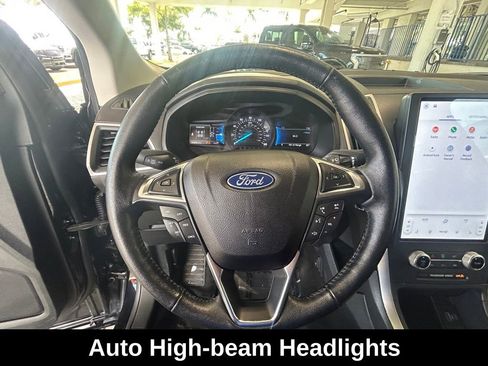 Used 2023 Ford Edge SEL image 14