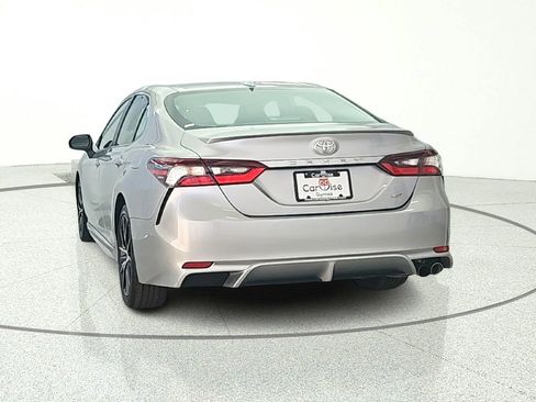 Used 2023 Toyota Camry SE FWD image 6