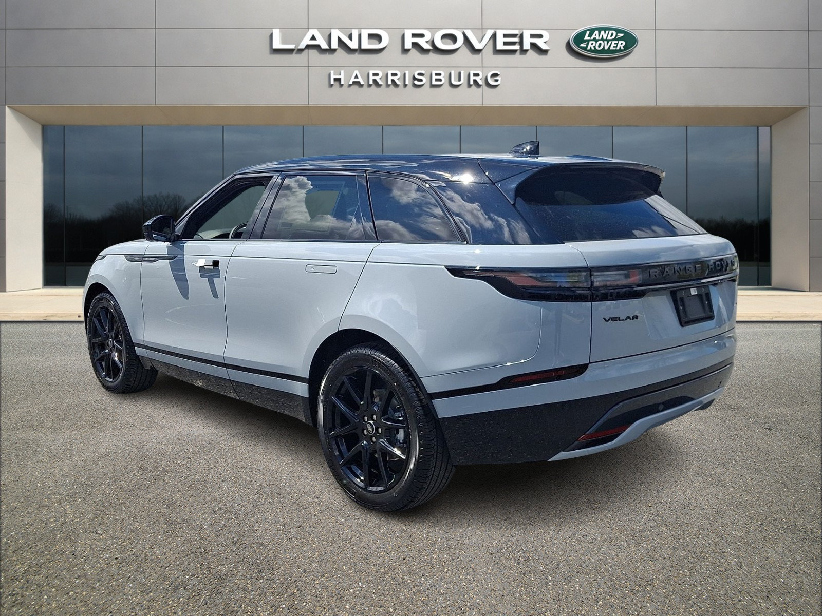 New 2026 Land Rover Range Rover Velar Dynamic SE AWD/4WD image 2