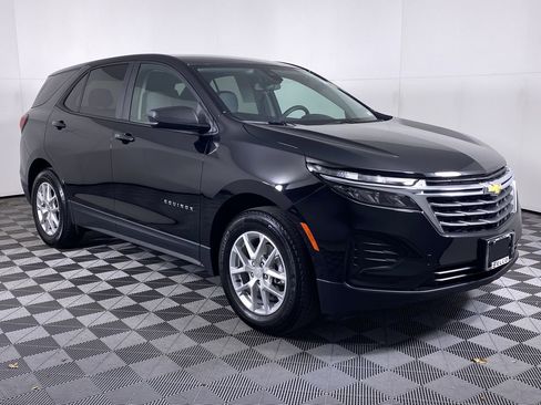 Certified 2023 Chevrolet Equinox LS w/ LS Convenience Package image 19