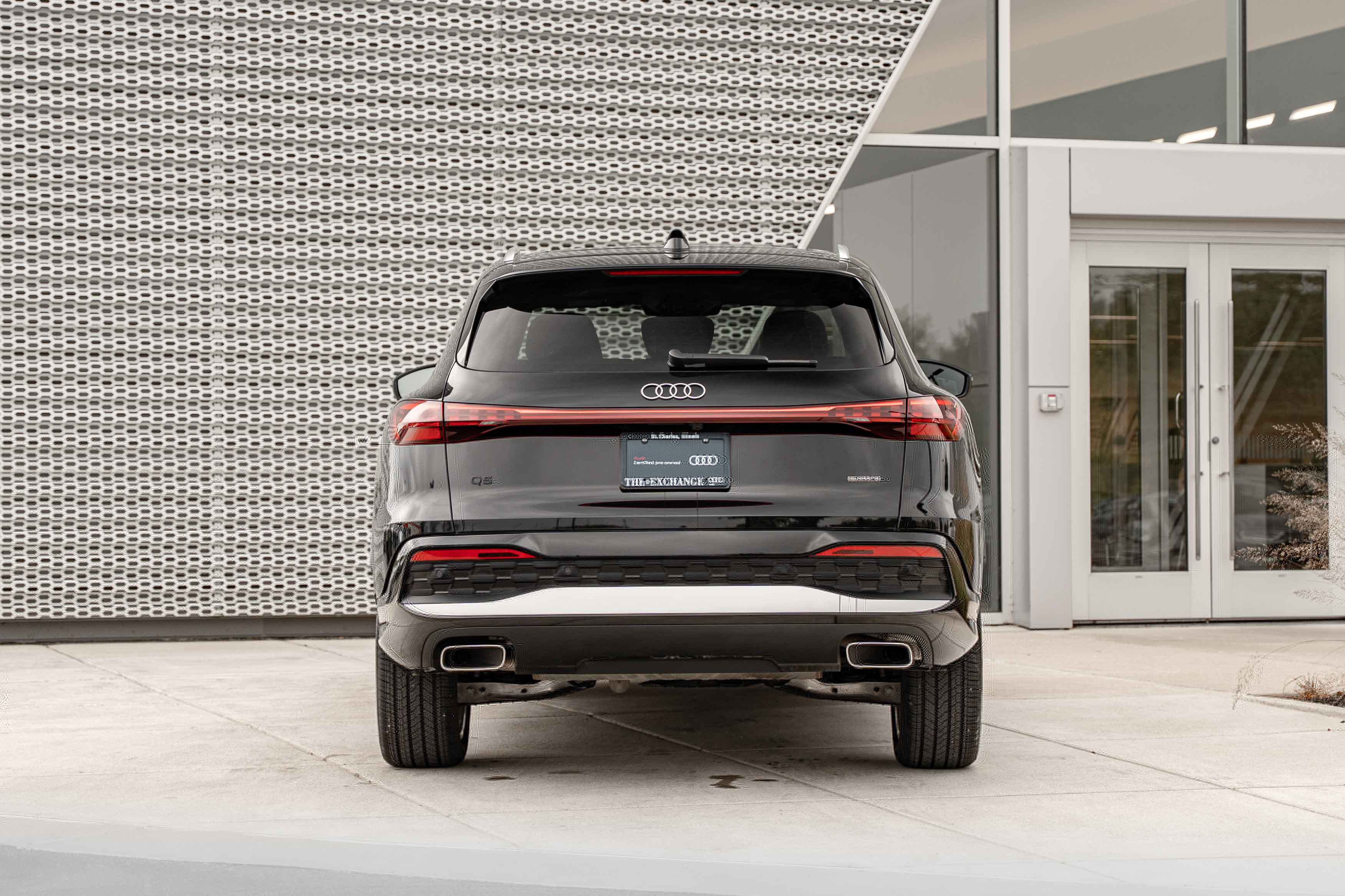 Certified 2025 Audi Q5 Premium Plus AWD/4WD image 25