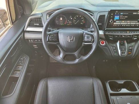 Used 2025 Honda Odyssey Sport-L image 12