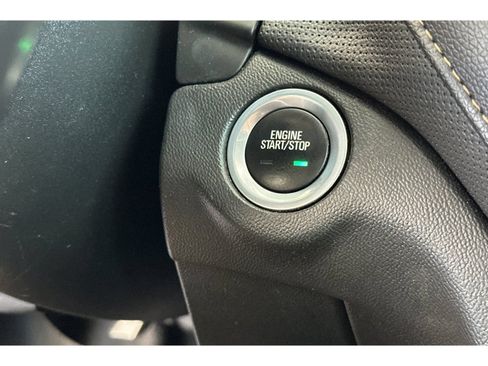 Used 2020 Chevrolet Equinox Premier w/ Premier Redline Edition FWD image 22