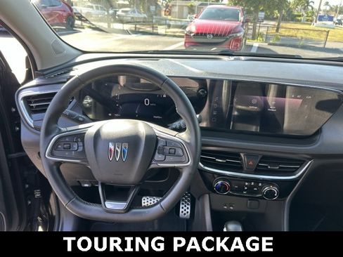 Used 2024 Buick Encore GX Sport Touring image 17