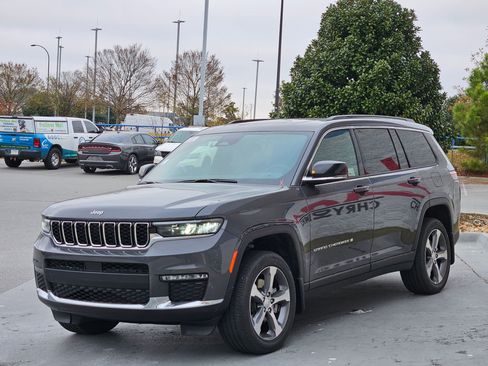 New 2025 Jeep Grand Cherokee L Limited w/ Trailer Tow Package image 3