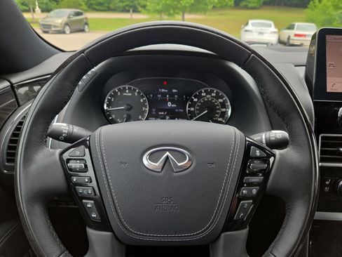 Used 2023 INFINITI QX80 Sensory w/ Cargo Package AWD/4WD image 11