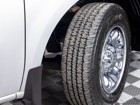 Used 2019 Nissan NV 3500 SV w/ Navigation Package image 41