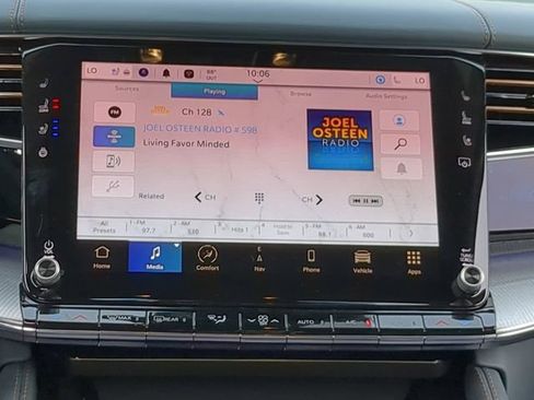New 2023 Jeep Grand Wagoneer Series III AWD/4WD image 19