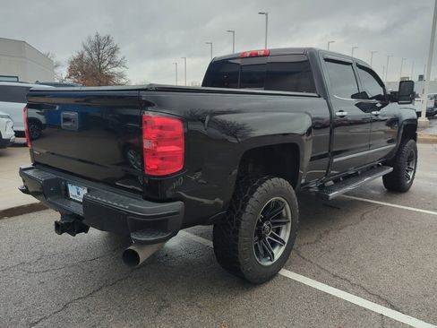 Used 2018 Chevrolet Silverado 2500 High Country w/ Duramax Plus Package image 7