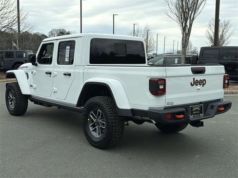 New 2026 Jeep Gladiator Mojave image 11