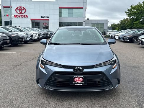 Used 2024 Toyota Corolla LE FWD image 3