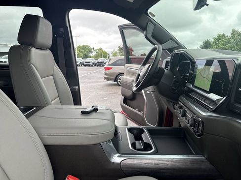 Certified 2025 Chevrolet Silverado 2500 LTZ w/ LTZ Premium Package AWD/4WD image 13
