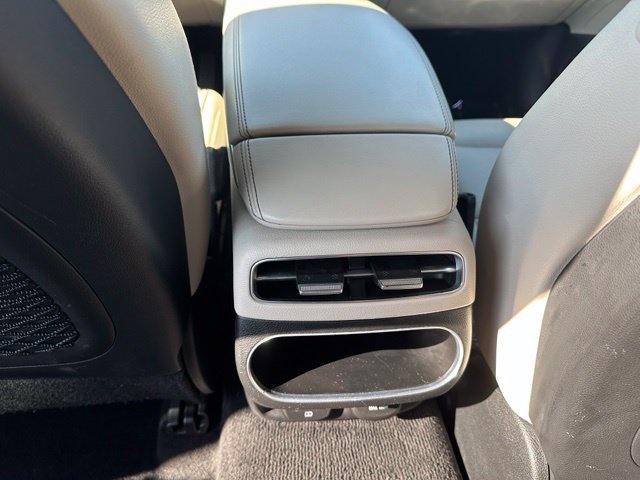 Used 2022 Genesis GV70 2.5T w/ Advanced Package AWD/4WD image 19