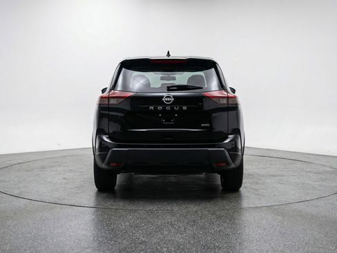 Used 2025 Nissan Rogue SV image 7
