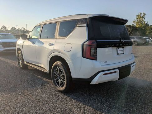 New 2026 Nissan Armada SL w/ Captain's Chari Seat Package RWD image 6