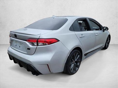 Used 2024 Toyota Corolla SE image 5