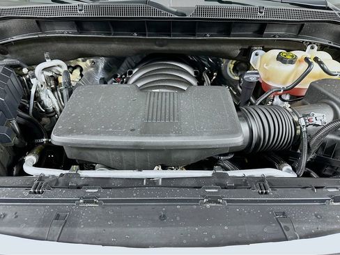 Used 2023 Chevrolet Tahoe Premier AWD/4WD image 19