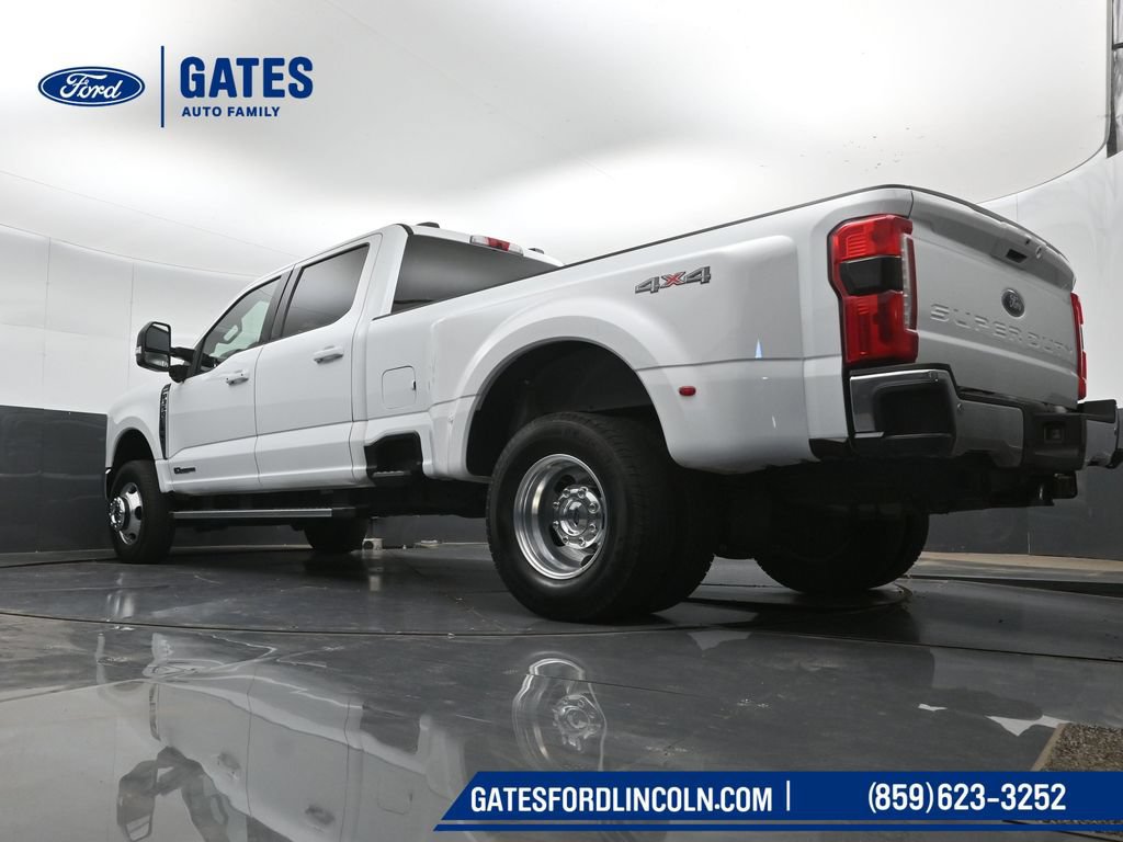 Used 2025 Ford F350 Lariat AWD/4WD image 43