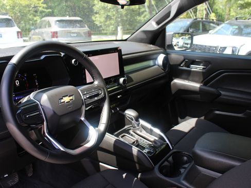 Used 2023 Chevrolet Colorado LT RWD image 15